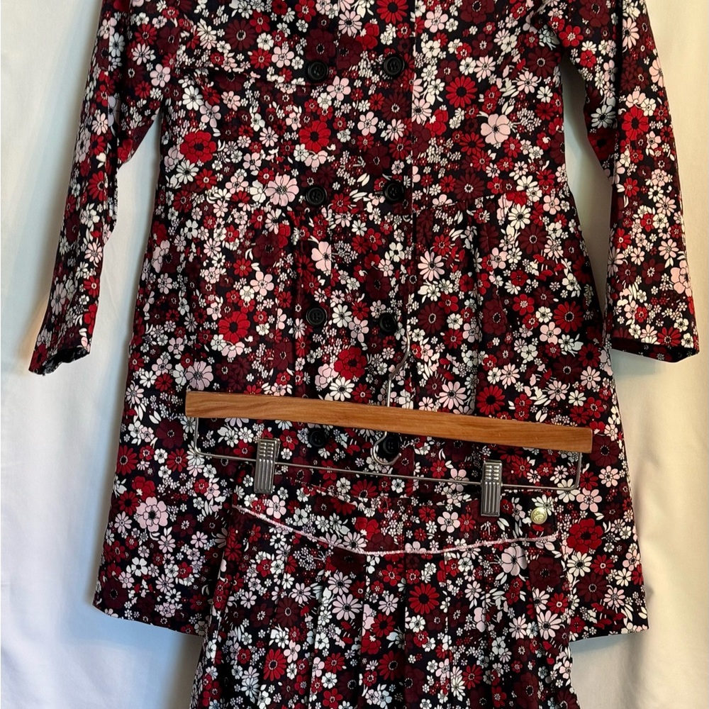 Brooks Brothers Girls Outfit Size (M) 8
NEW - Never Worn
